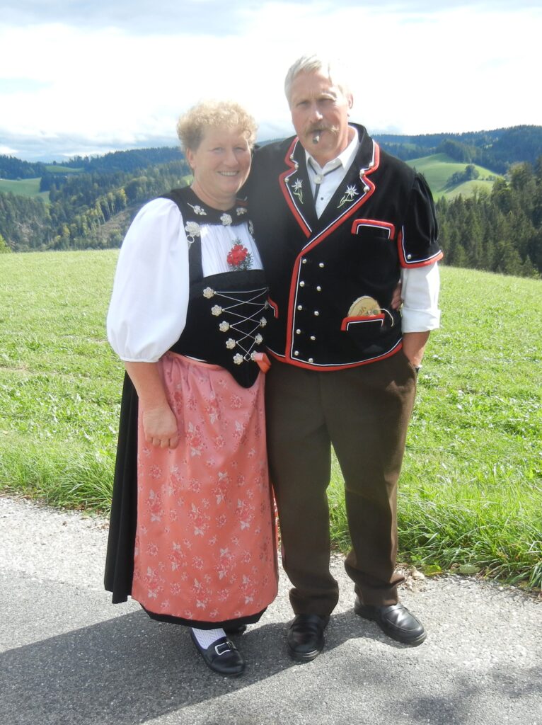 Dieses Bild hat ein leeres Alt-Attribut. Der Dateiname ist IMG_20221226_130619-1-766x1024.jpg